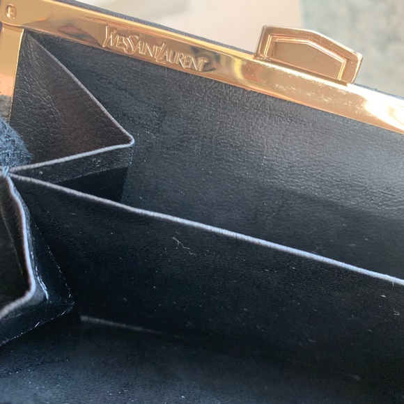 YSL Kisslock Wallet - Picture 3 of 12